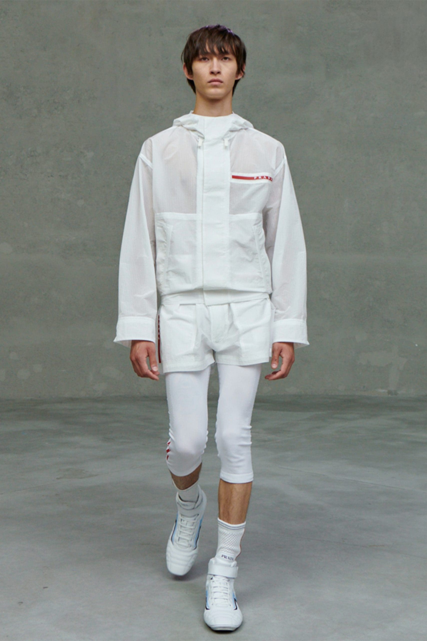 プラダ春夏2021ミラノ Digital ファッションウィーク RUNWAY マガジン
