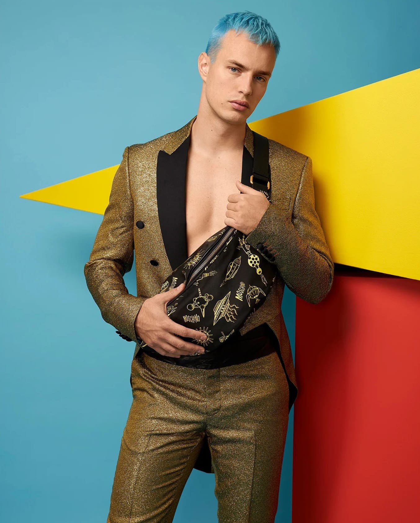 Moschino Spring Summer 2021 Men Milan Digital Fashion Week by RUNWAY MAGAZINE