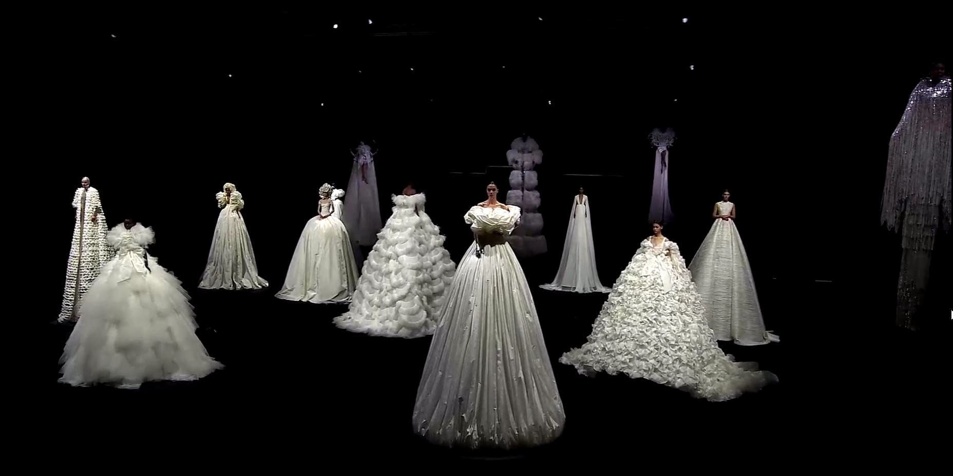 Valentino Haute Couture Outono-Inverno 2020-2021 Pierpaolo Piccioli por RUNWAY MAGAZINE