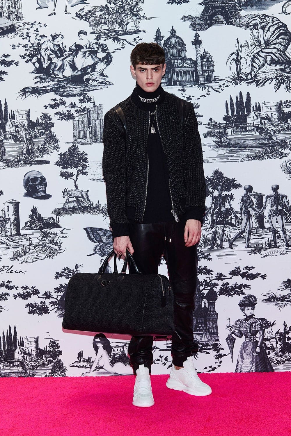 Philipp Plein Otoño Invierno 2021-2022 por RUNWAY REVISTA