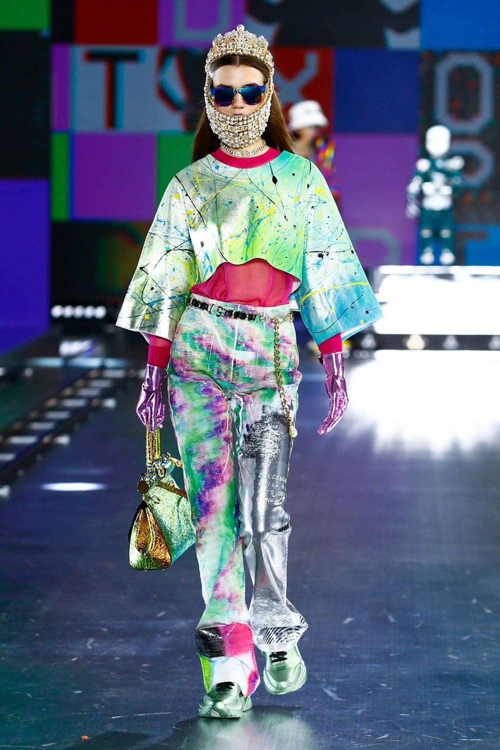 Dolce Gabbana Fall Winter 2021-2022 by RUNWAY MAGAZINE