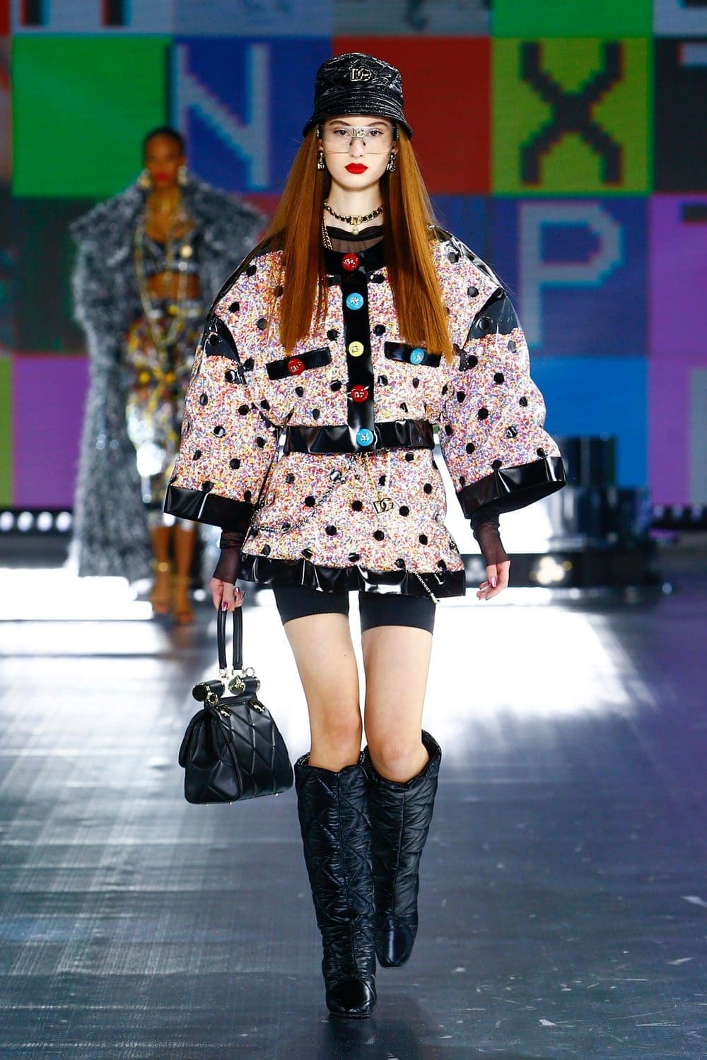 Dolce Gabbana Fall Winter 2021-2022 by RUNWAY MAGAZINE