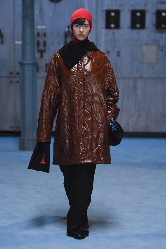 Raf Simons Automne Hiver 2021-2022 Milan by RUNWAY MAGAZINE