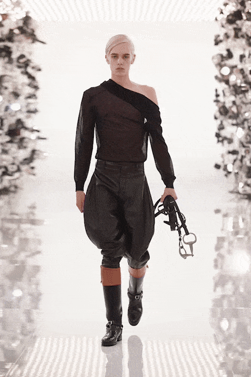 Aniversário dos 100 anos da Gucci - outono de 2021-2022 por RUNWAY MAGAZINE