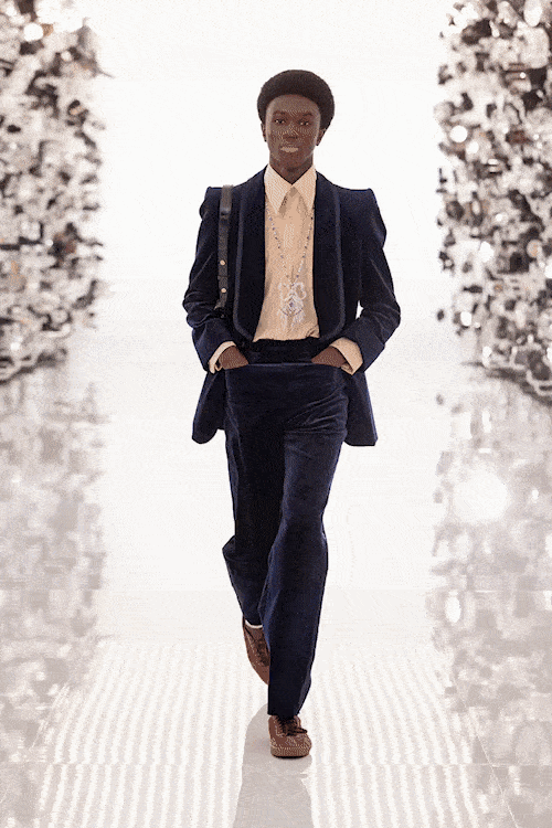 Aniversário dos 100 anos da Gucci - outono de 2021-2022 por RUNWAY MAGAZINE