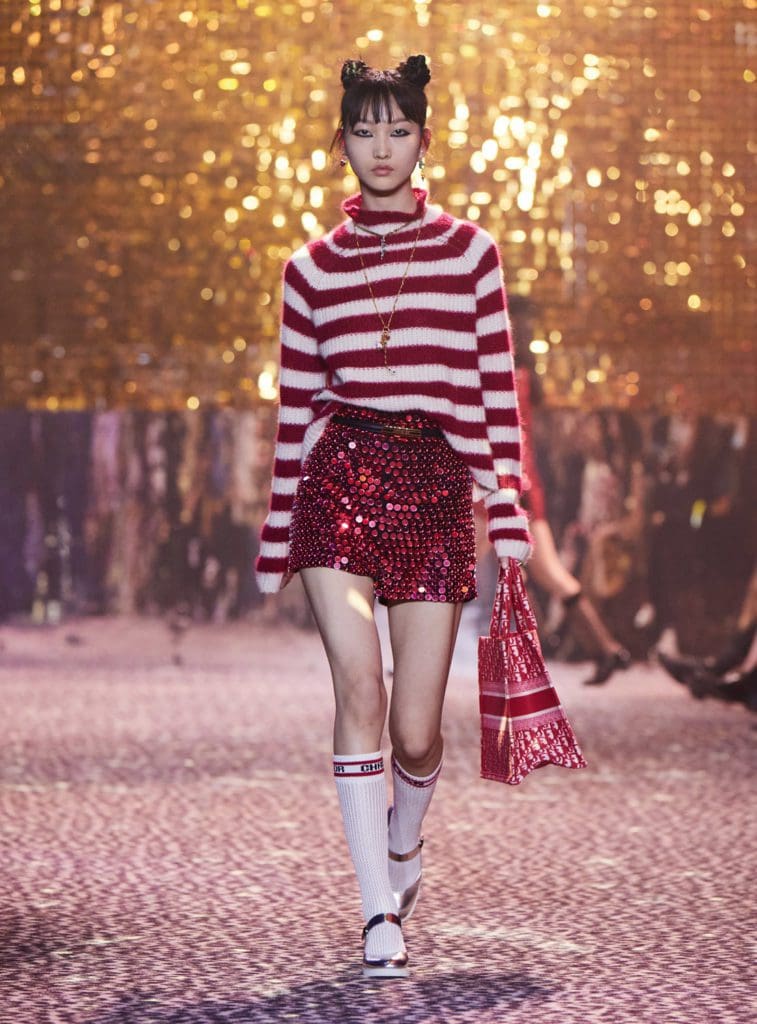 Dior Fall 2021 Shanghai por RUNWNAY MAGAZINE