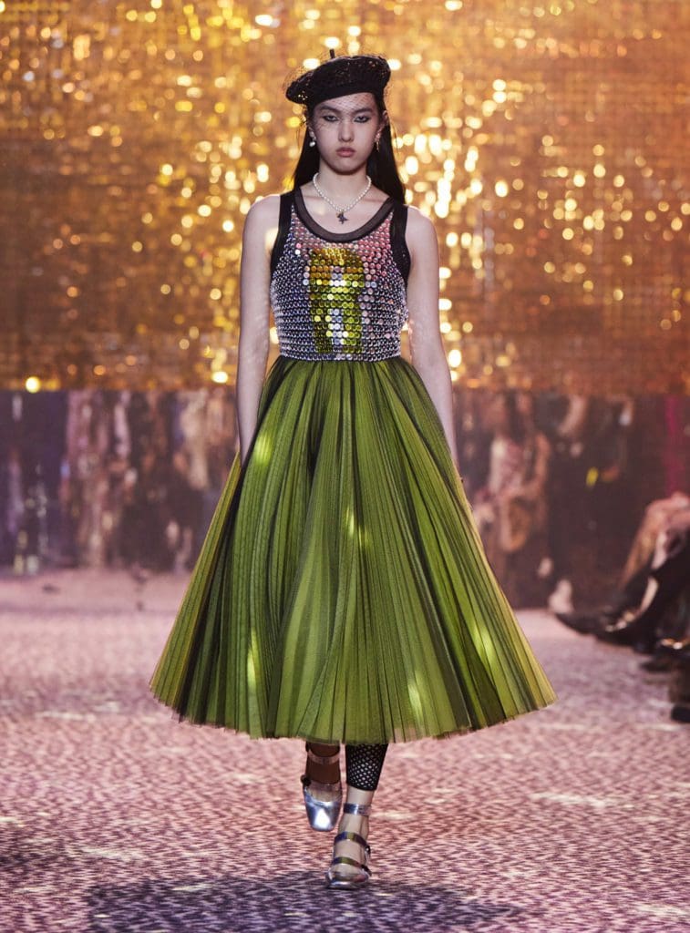 Dior Fall 2021 Shanghai por RUNWNAY MAGAZINE