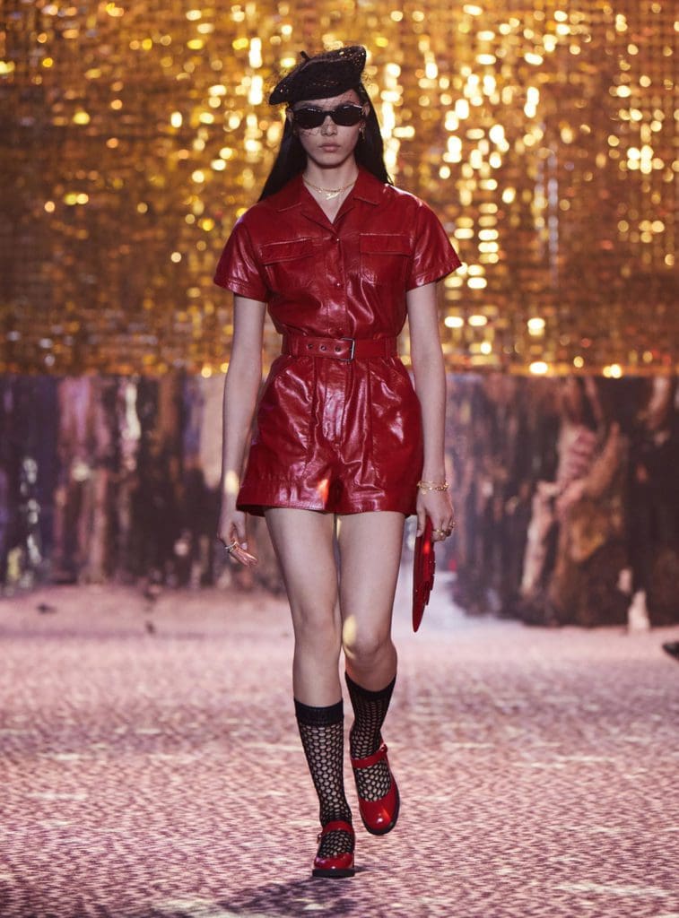 Dior Fall 2021 Shanghai por RUNWNAY MAGAZINE