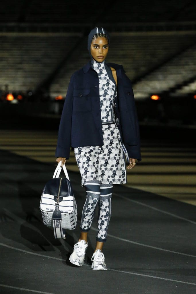 Dior Cruise 2022 度假酒店 RUNWAY 杂志