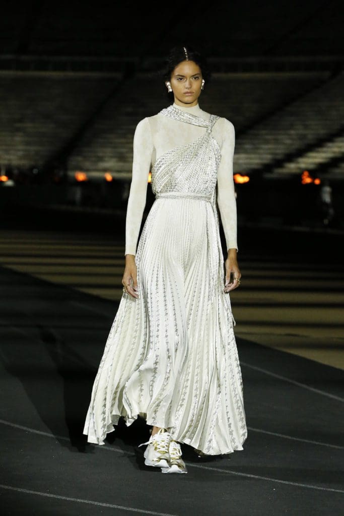 Dior Cruise 2022 度假酒店 RUNWAY 杂志
