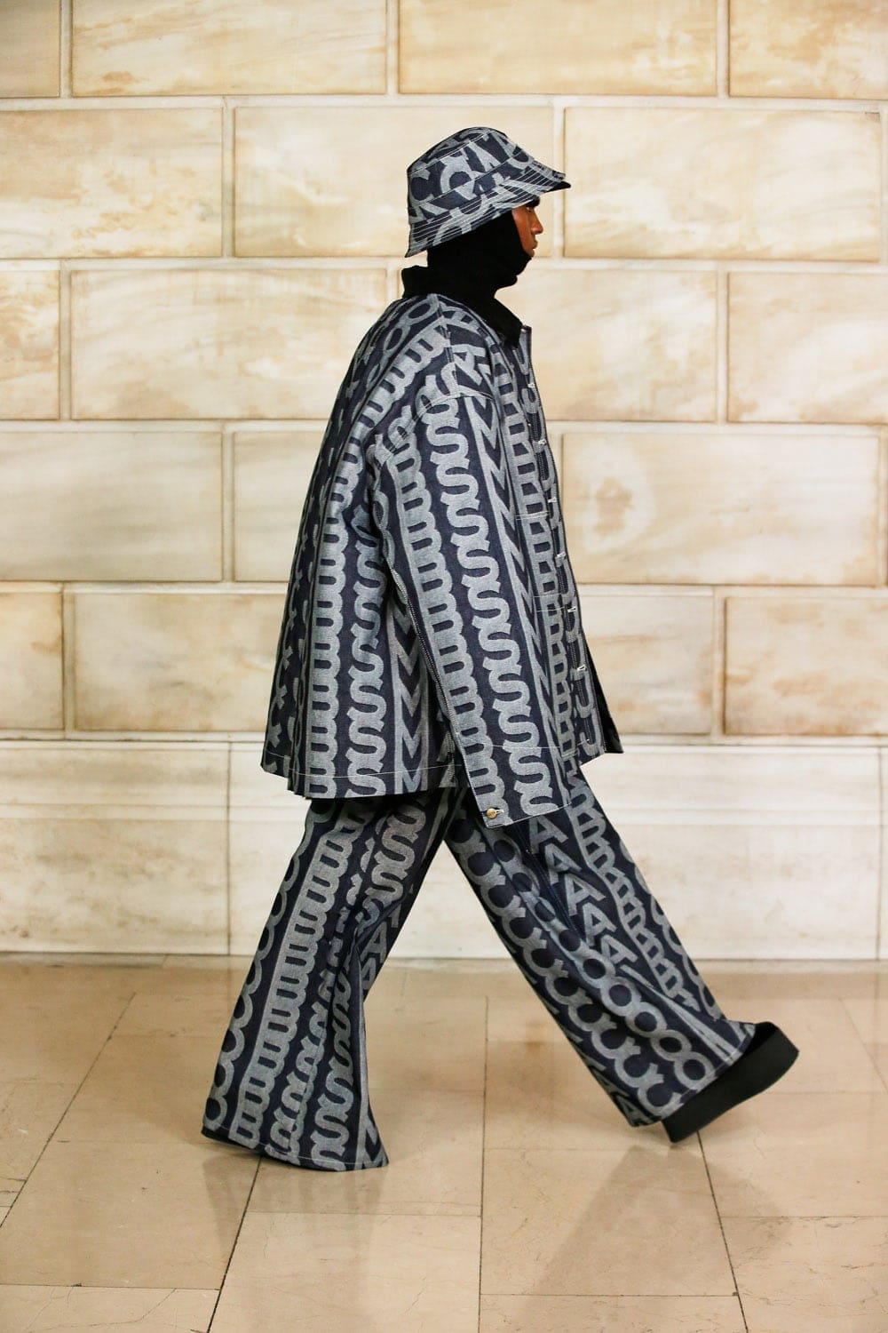 Marc Jacobs 2021-2022 秋冬系列 RUNWAY 杂志