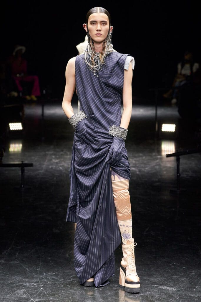 Jean Paul Gaultier x Sacai's Chitose Abe Couture осень-зима 2021-2022, автор: RUNWAY ЖУРНАЛ