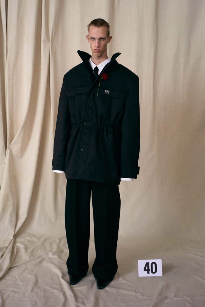 Balenciaga Haute Couture Otoño Invierno 2021-2022 por RUNWAY REVISTA