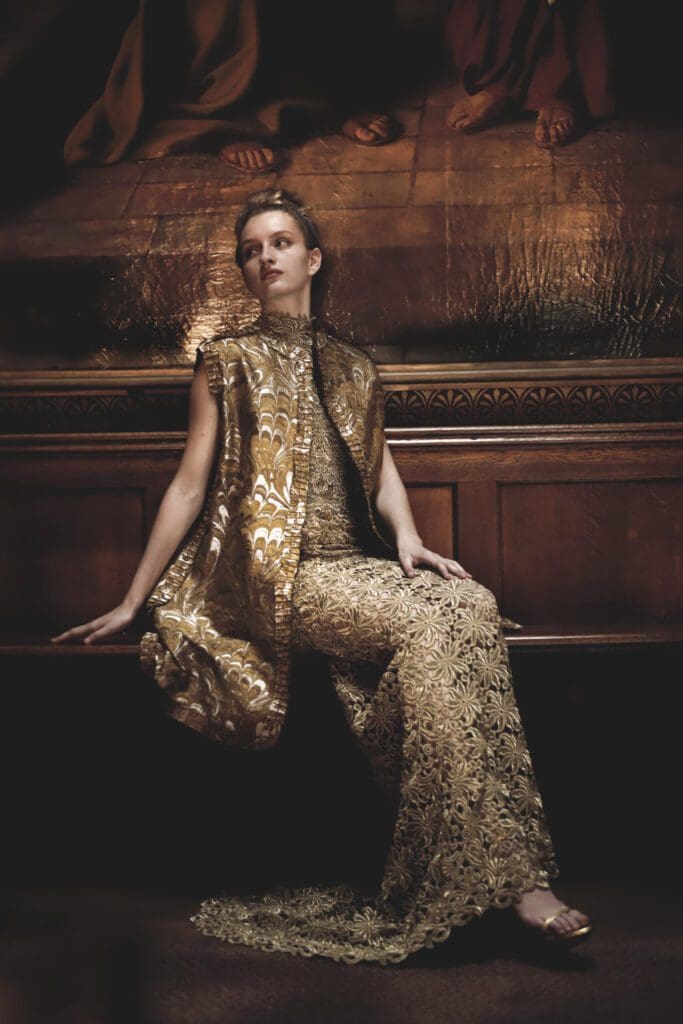 Franck Sorbier Haute Couture Fall Winter 2021-2022 by RUNWAY MAGAZINE