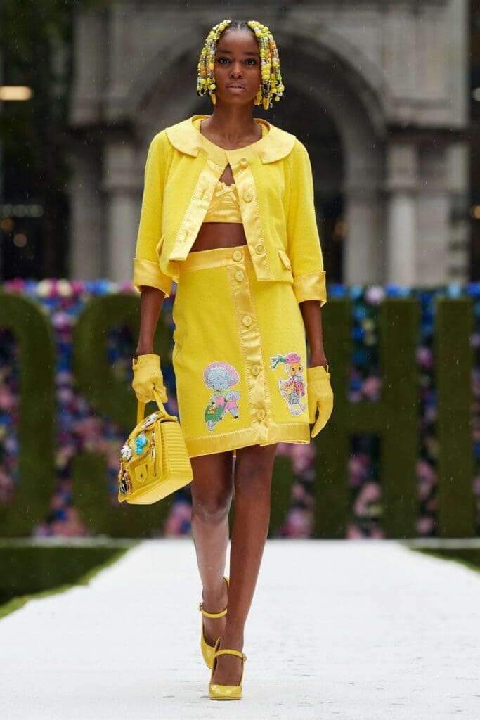 Moschino Spring Summer 2022 by RUNWAY MAGAZINE