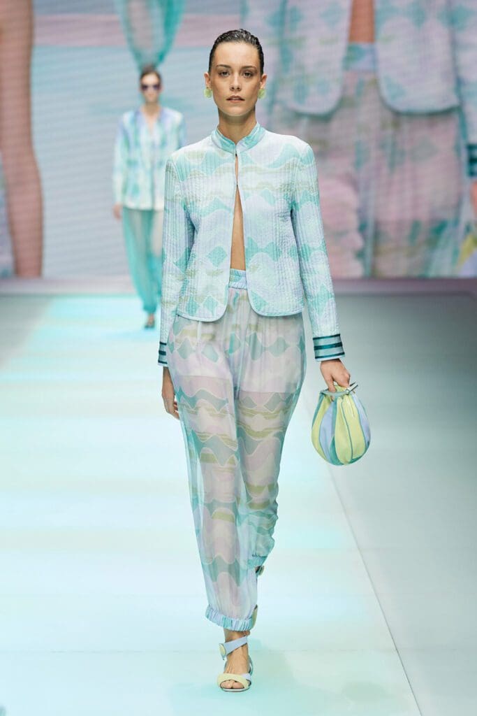 エンポリオアルマーニ2022年春夏 RUNWAY マガジン