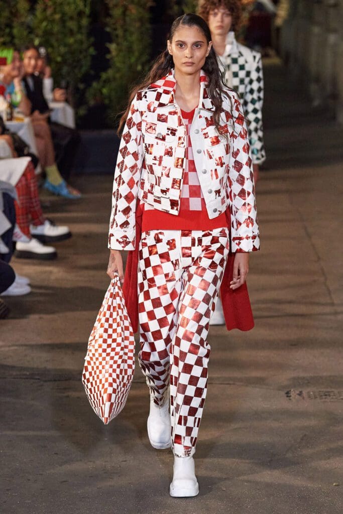 MM6 Maison Margiela Primavera Verão 2022 por RUNWAY MAGAZINE