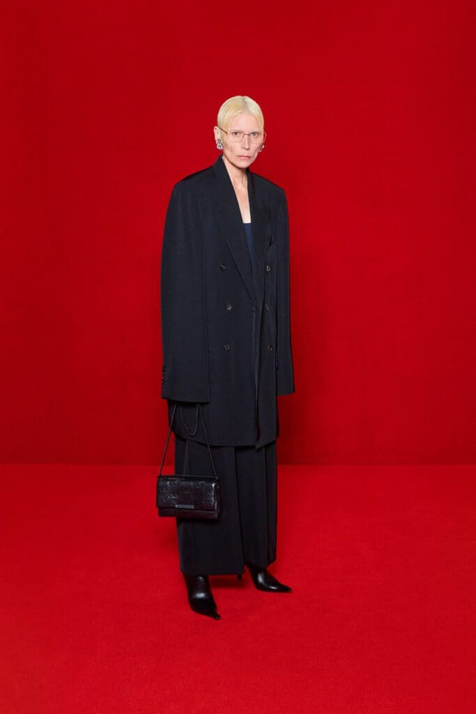 Balenciaga Printemps Eté 2022 par RUNWAY MAGAZINE