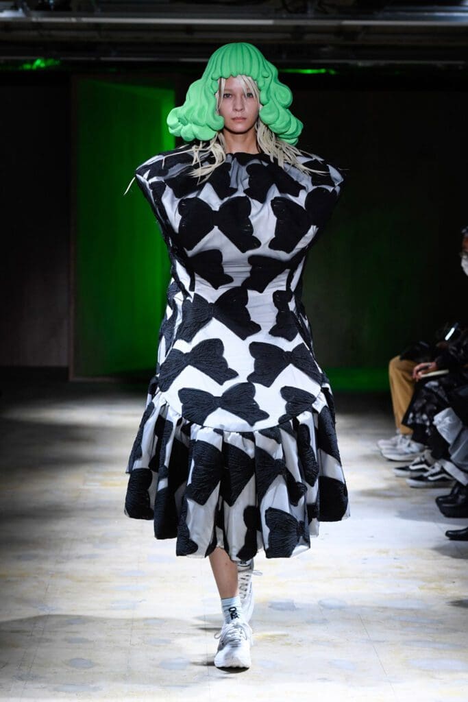 Comme des Garçons Spring Summer 2022 by RUNWAY MAGAZINE