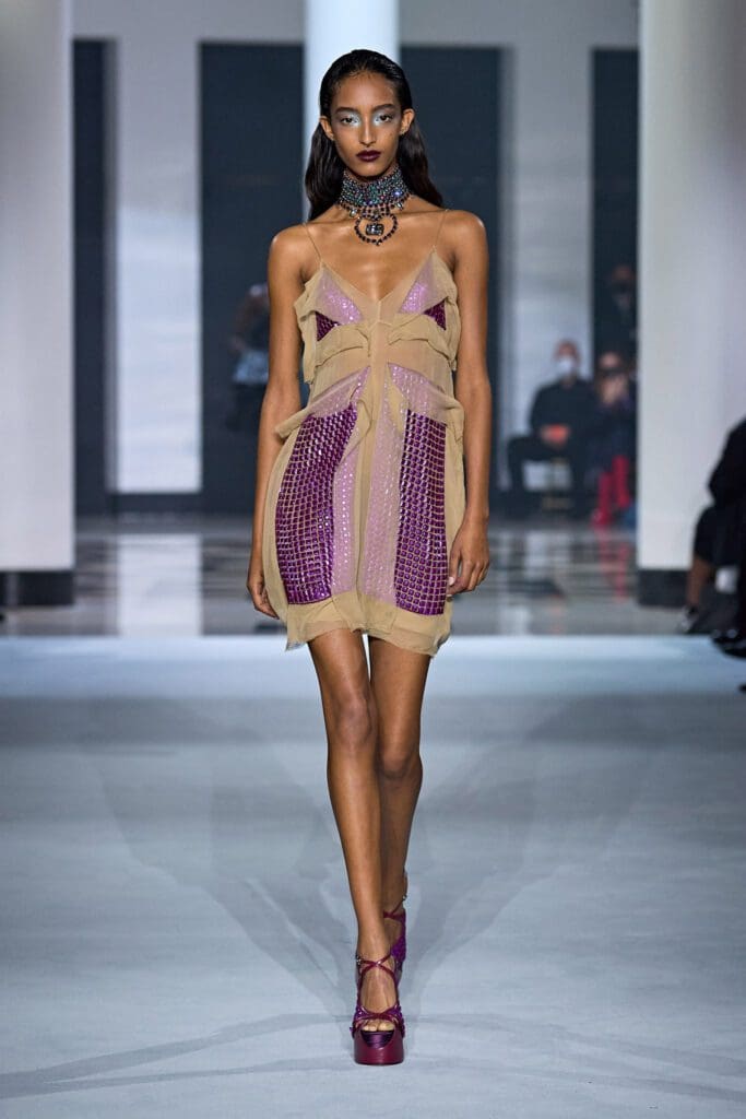 Lanvin Spring Summer 2022 Batman por RUNWAY MAGAZINE