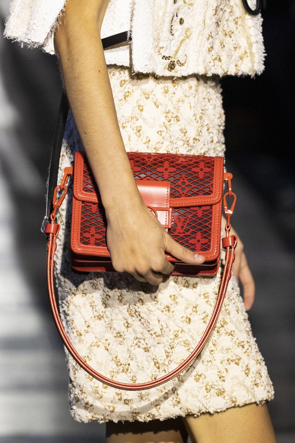 Louis Vuitton Frühling Sommer 2022 Details von RUNWAY MAGAZINE