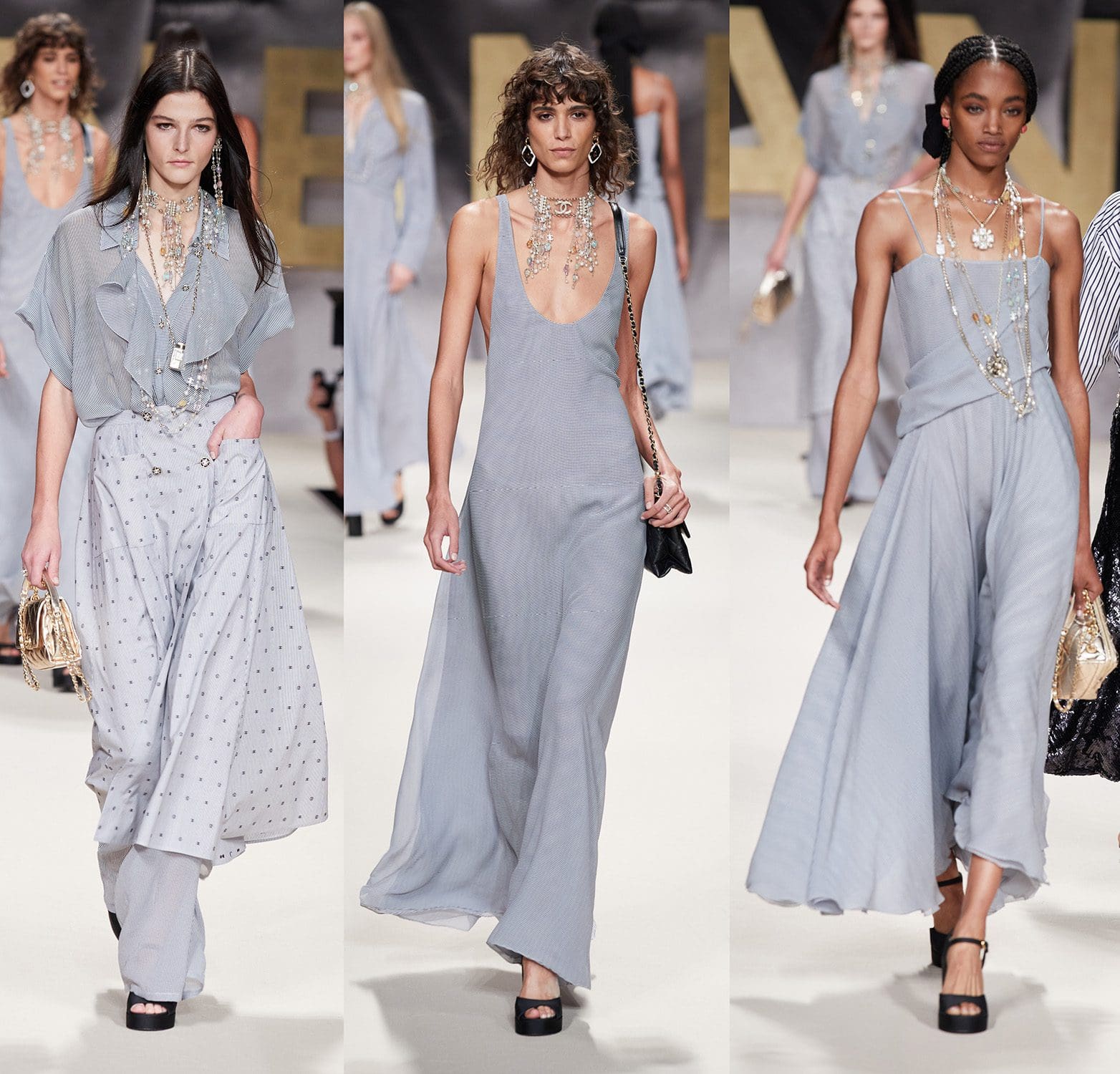 Bleu Gris en Chanel Printemps Eté 2022 RTW par RUNWAY MAGAZINE