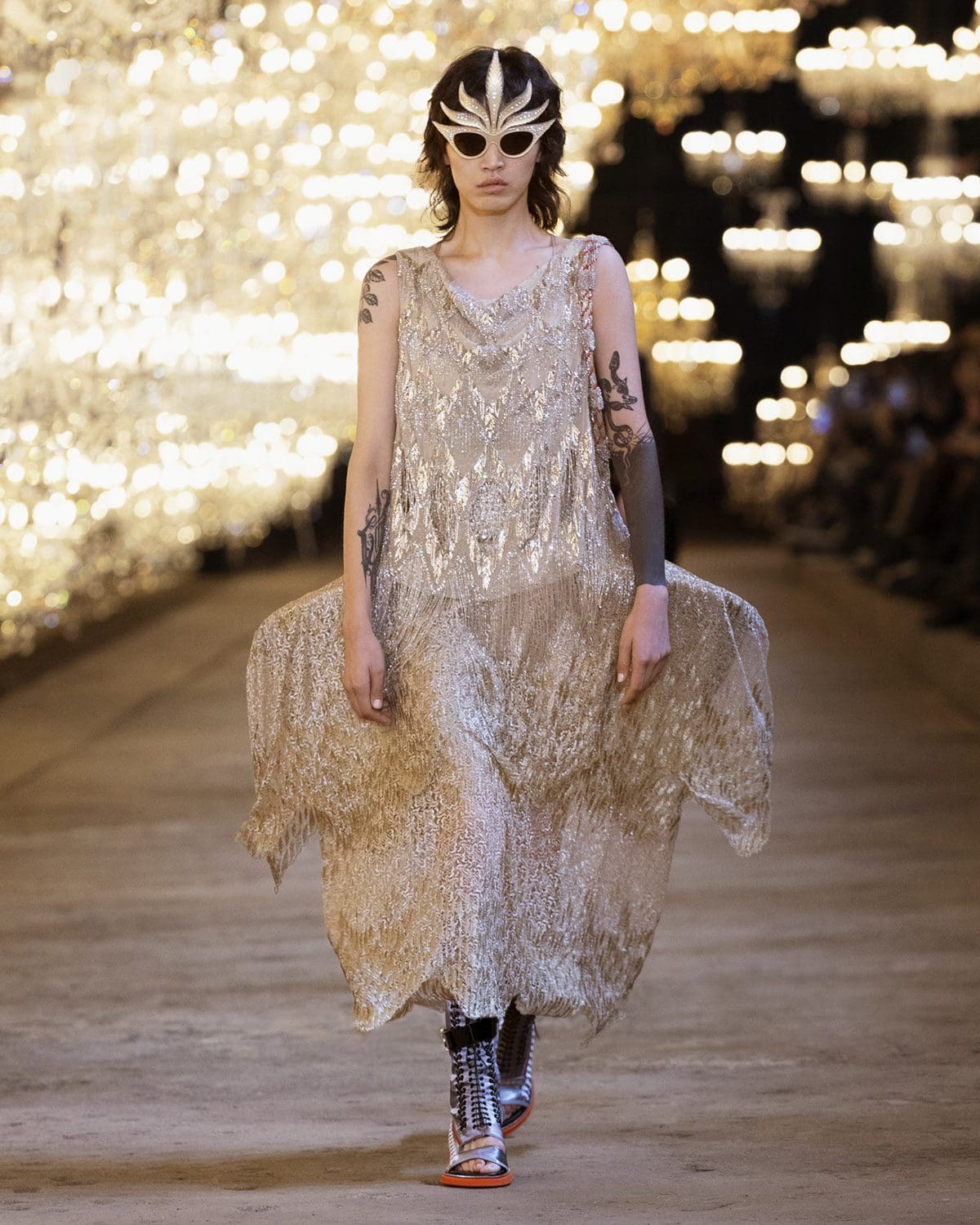 Louis Vuitton Primavera Verano 2022 Shanghai por RUNWAY REVISTA