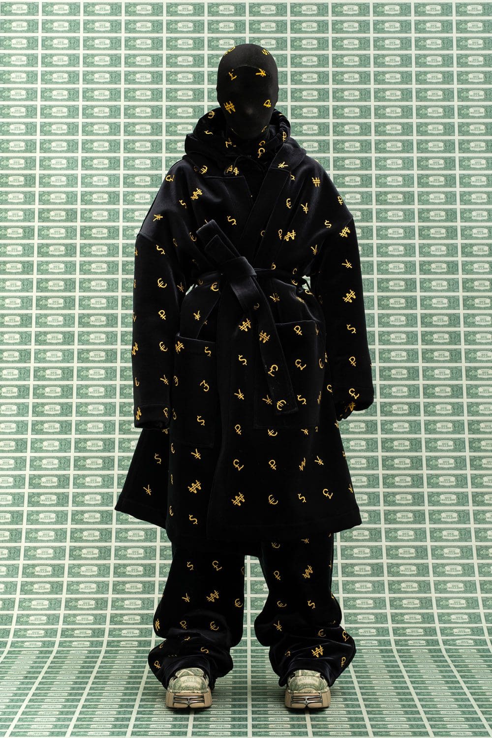 Vetements Herbst Winter 2022-2023 von RUNWAY MAGAZINE