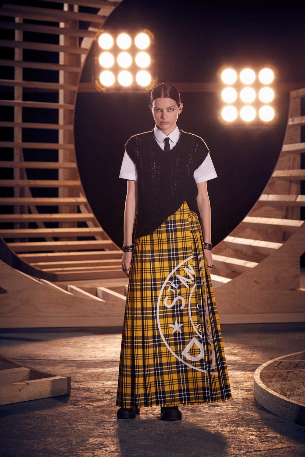Dior Fall 2022 por RUNWAY REVISTA