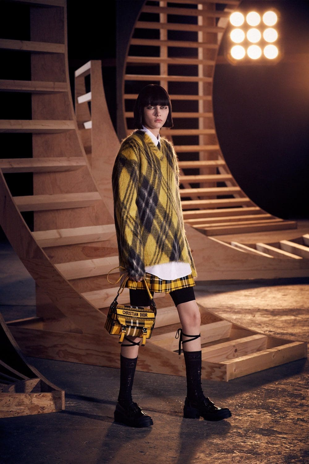 Dior Fall 2022 by RUNWAY MAGAZINE