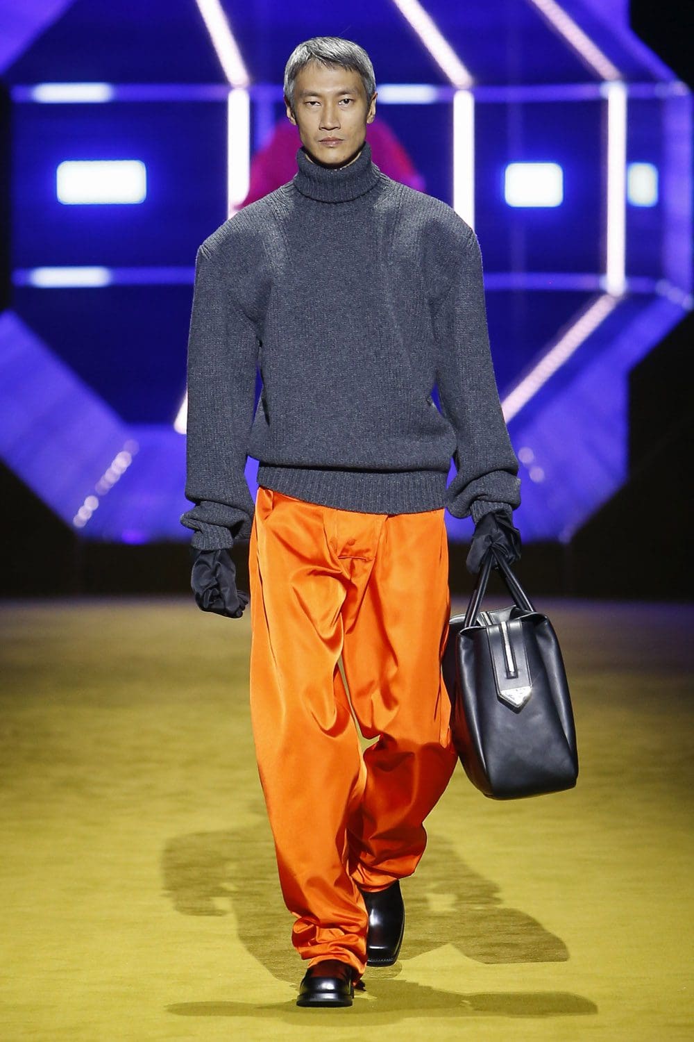 Prada Outono Inverno 2022-2023 Homens por RUNWAY MAGAZINE