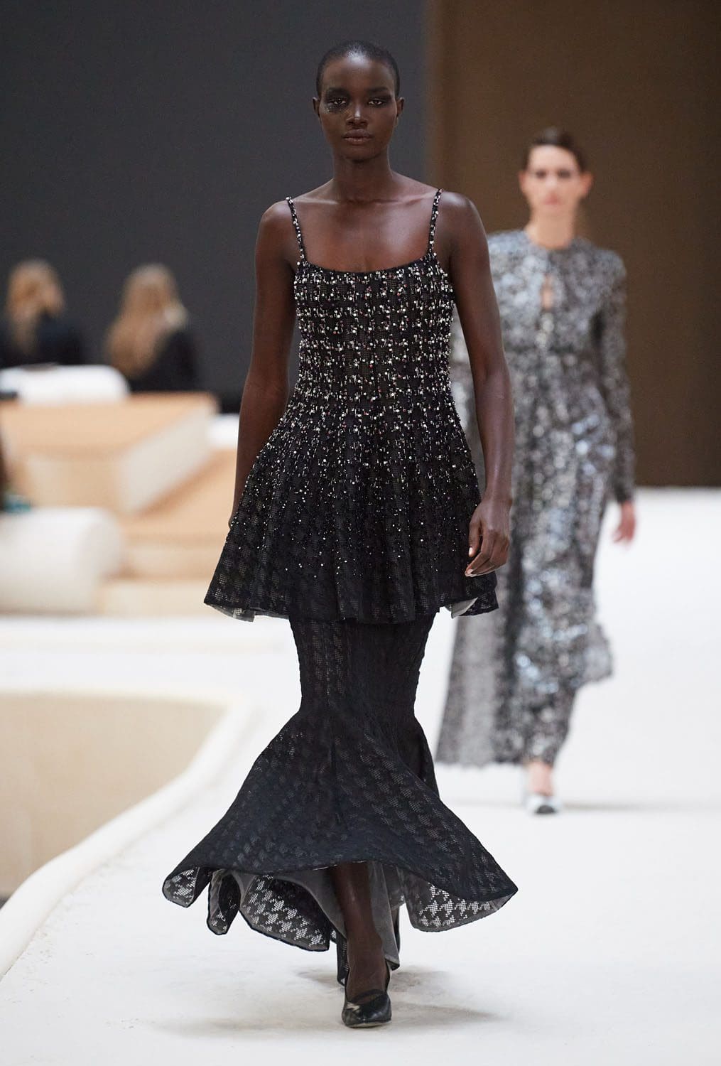 Chanel Haute Couture Весна-Лето 2022 от RUNWAY ЖУРНАЛ