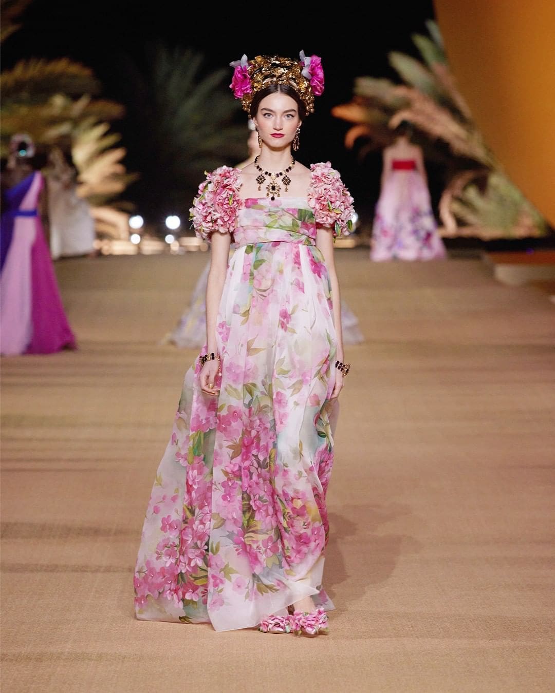 Dolce Gabbana Alta Moda e Alta Sartoria - AlUla Arábia Saudita por RUNWAY MAGAZINE