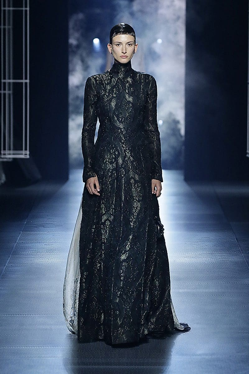 Fendi Couture Primavera Verão 2022 por RUNWAY MAGAZINE
