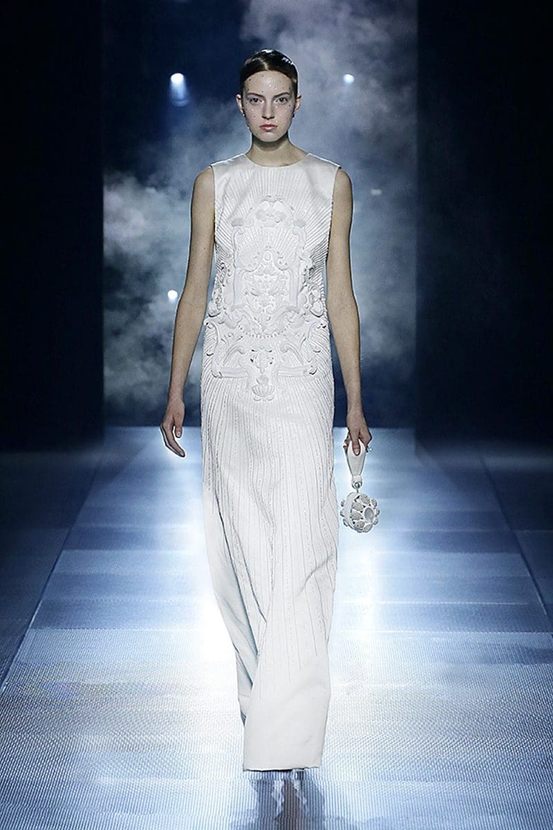 Fendi Couture Primavera Verão 2022 por RUNWAY MAGAZINE