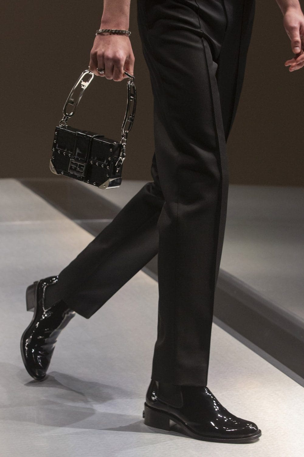 Fendi Fall Winter 2022-2023 Close-Up by RUNWAY MAGAZINE