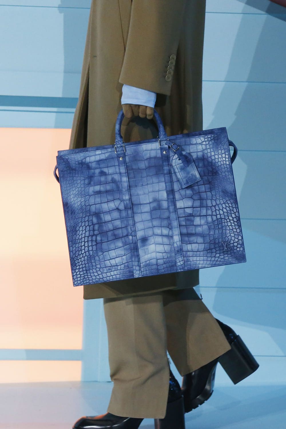 ルイヴィトン秋冬2022-2023アクセサリー RUNWAY マガジン