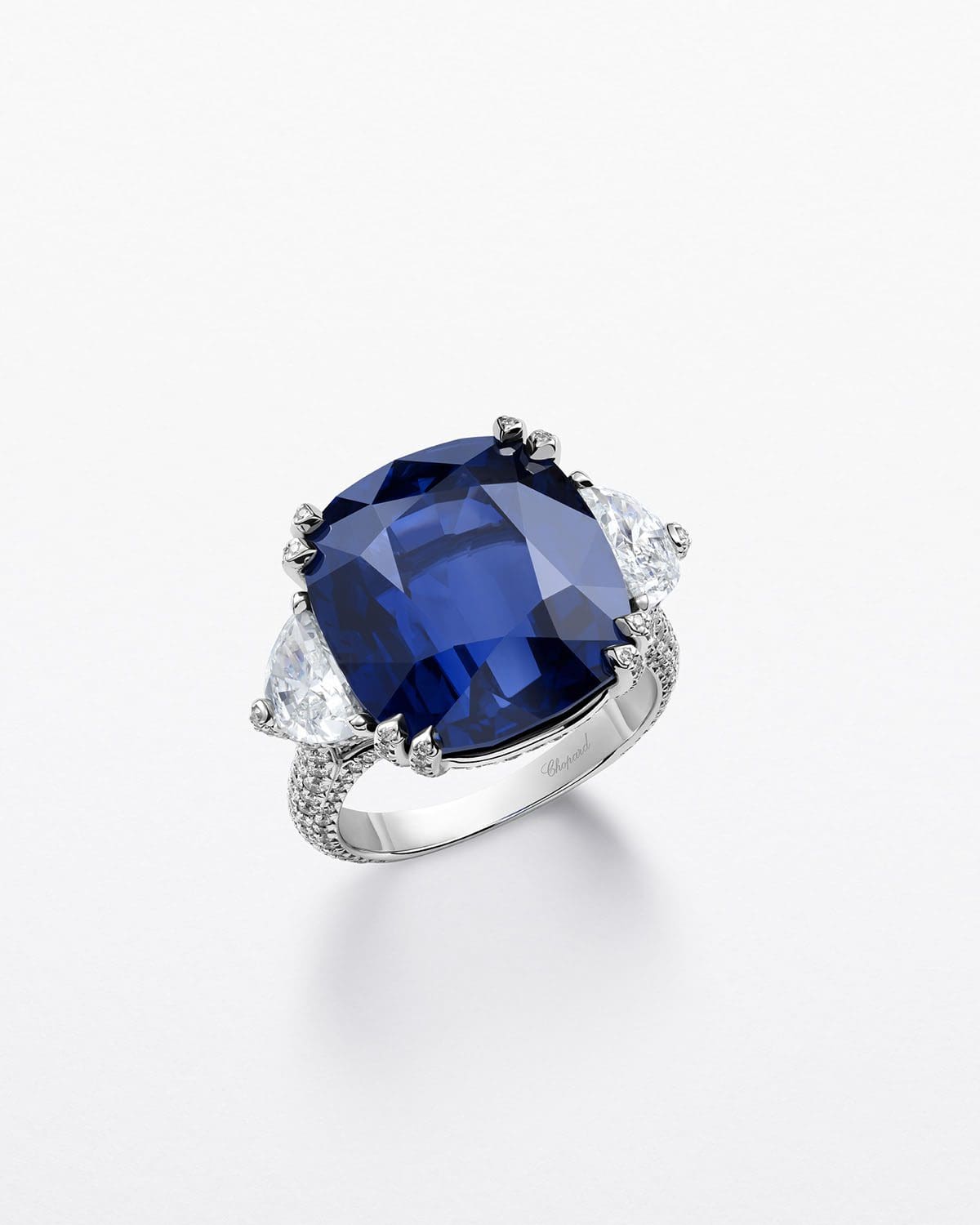 Sapphire ring_820817-1012