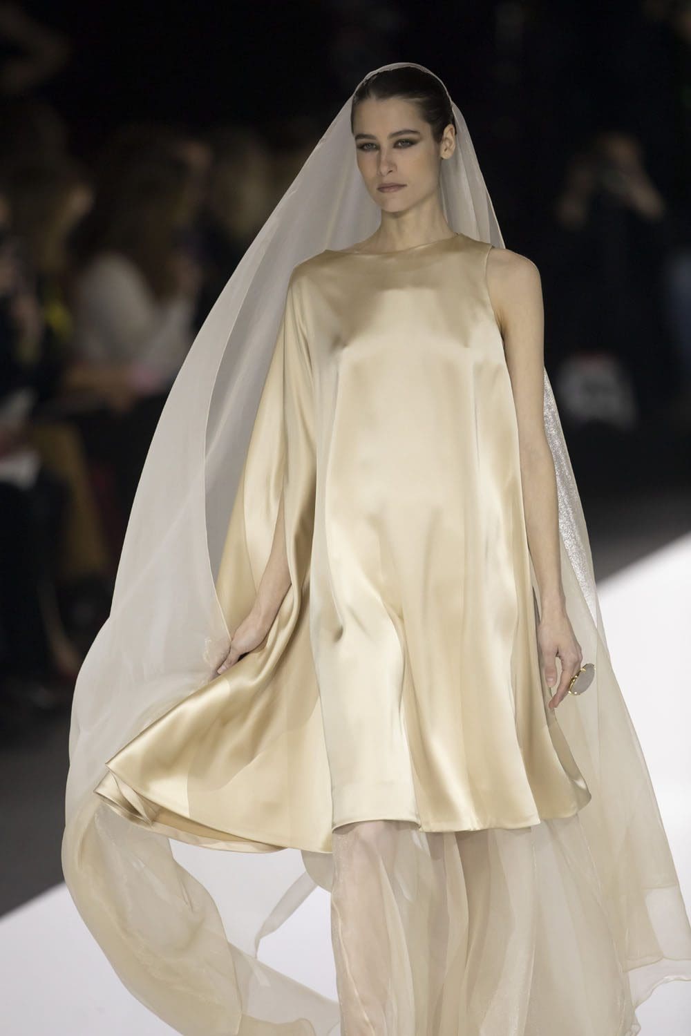斯蒂芬·罗兰(Stephane Rolland)高级时装2022年春夏 RUNWAY 杂志