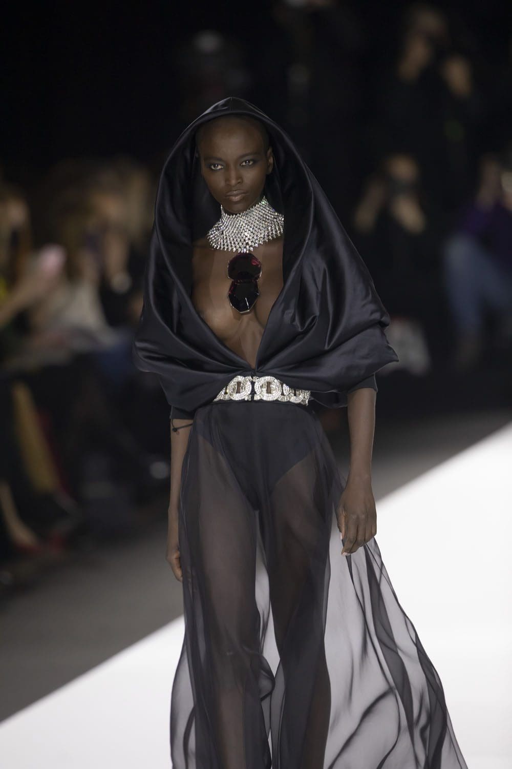 斯蒂芬·罗兰(Stephane Rolland)高级时装2022年春夏 RUNWAY 杂志