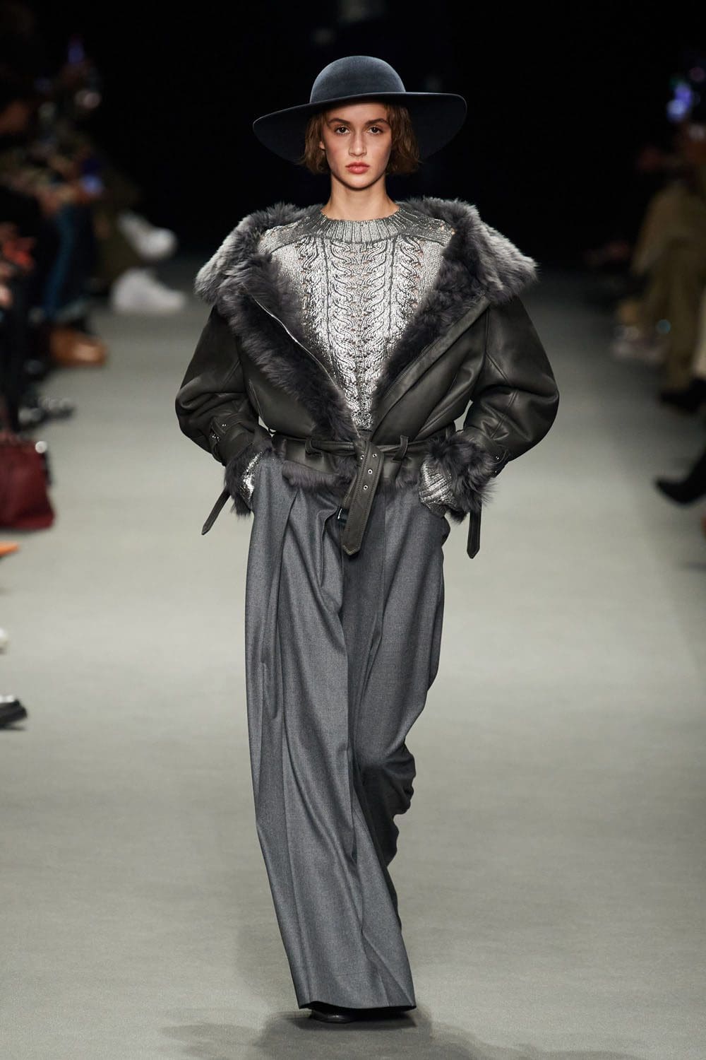 Alberta Ferretti Осень Зима 2022-2023 Милан Runway Журнал
