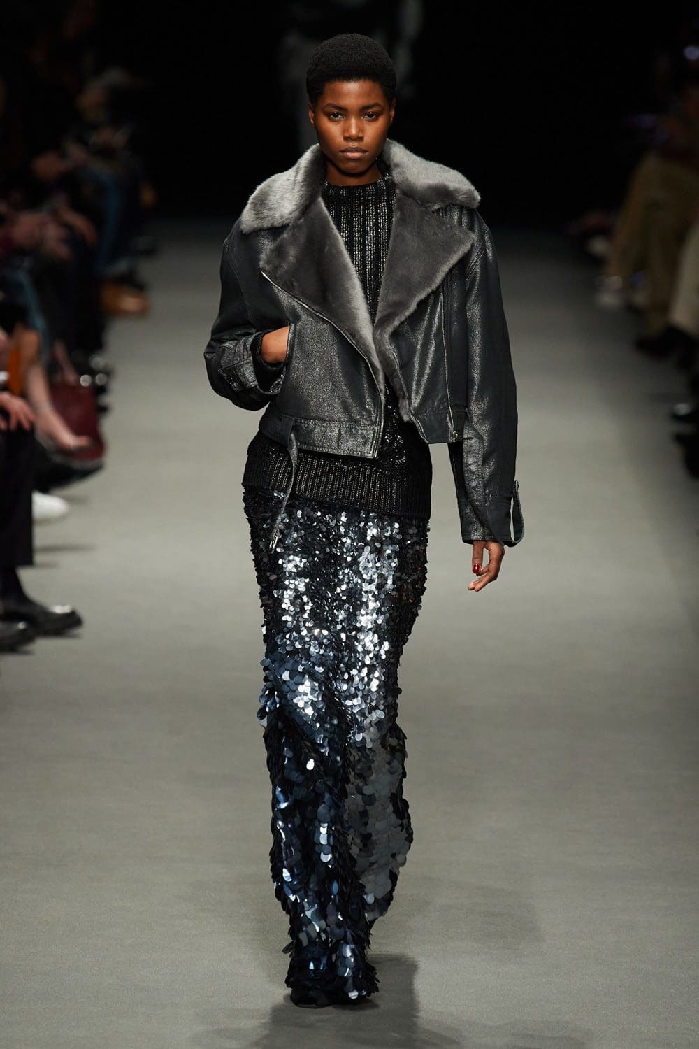 Alberta Ferretti Осень Зима 2022-2023 Милан Runway Журнал
