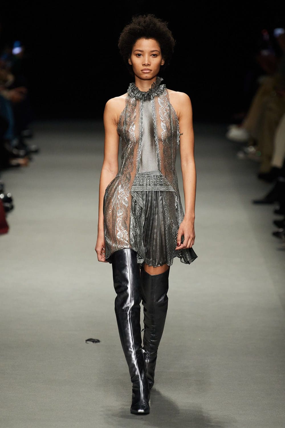 Alberta Ferretti Осень Зима 2022-2023 Милан Runway Журнал
