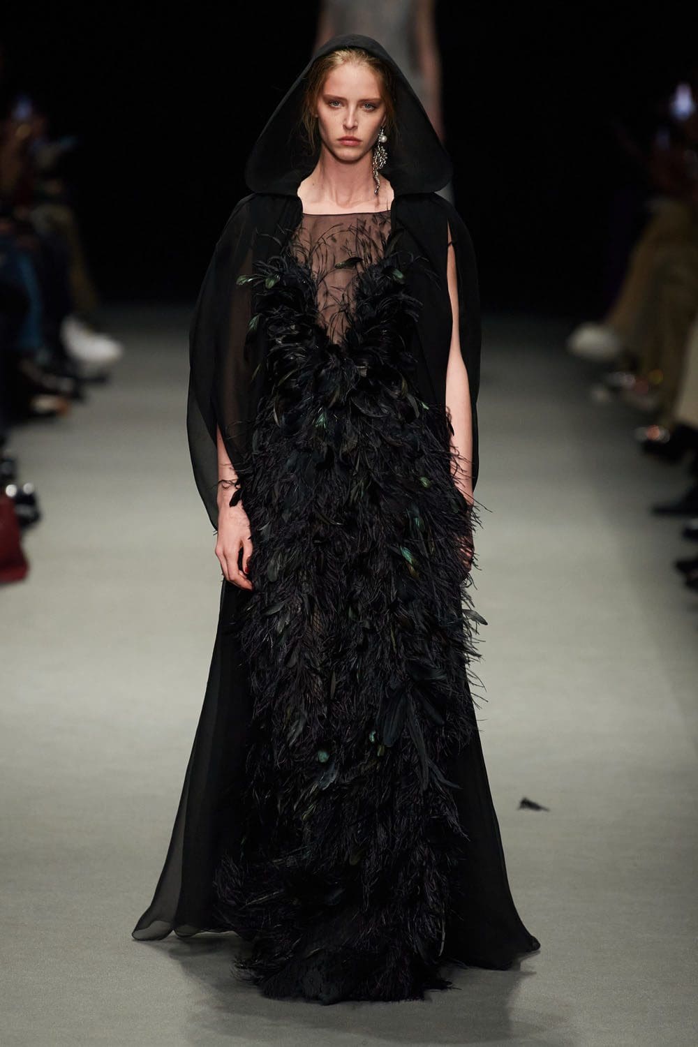 Alberta Ferretti Осень Зима 2022-2023 Милан Runway Журнал