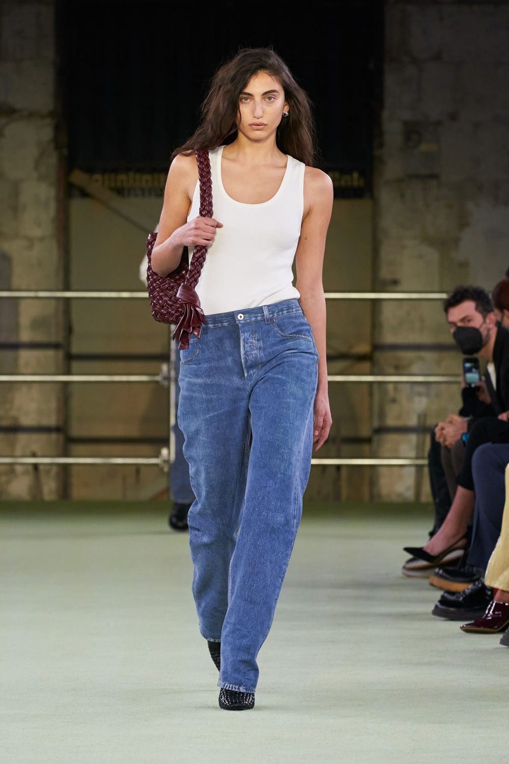 Bottega Veneta 2022-2023 秋冬米兰 Runway 杂志