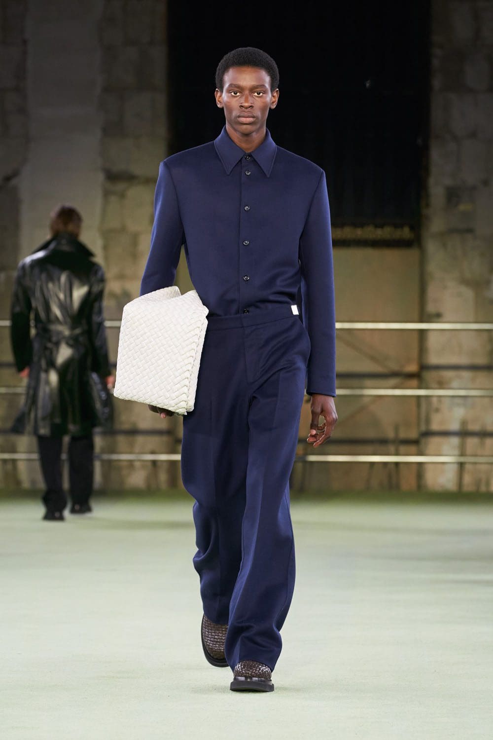 Bottega Veneta 2022-2023 秋冬米兰 Runway 杂志