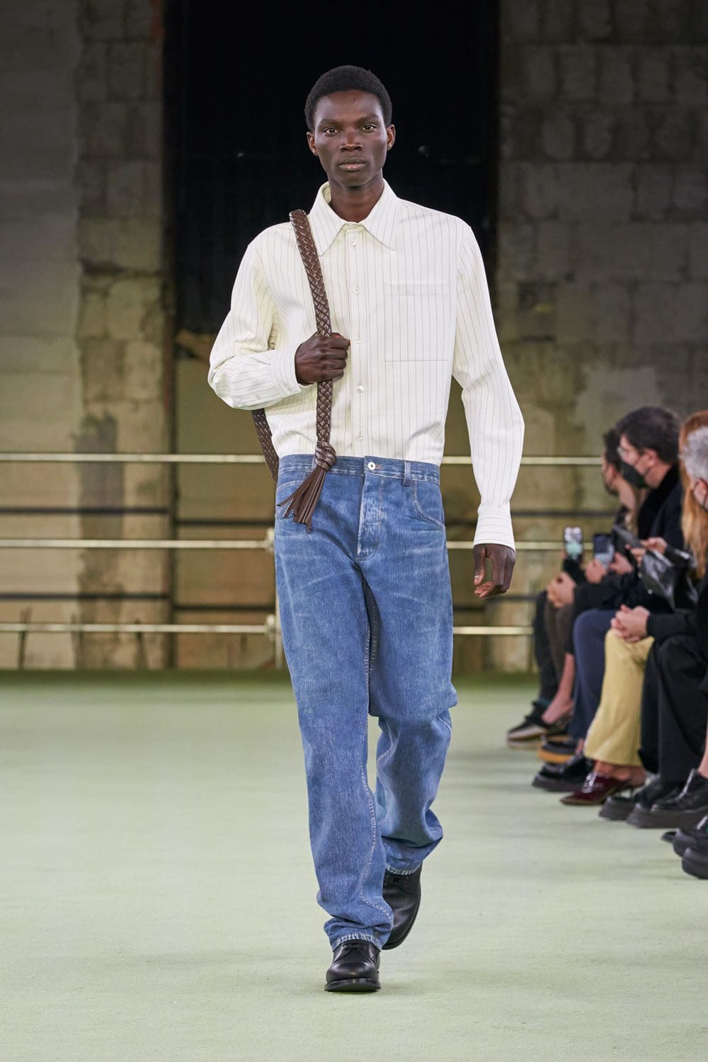 Bottega Veneta 2022-2023 秋冬米兰 Runway 杂志