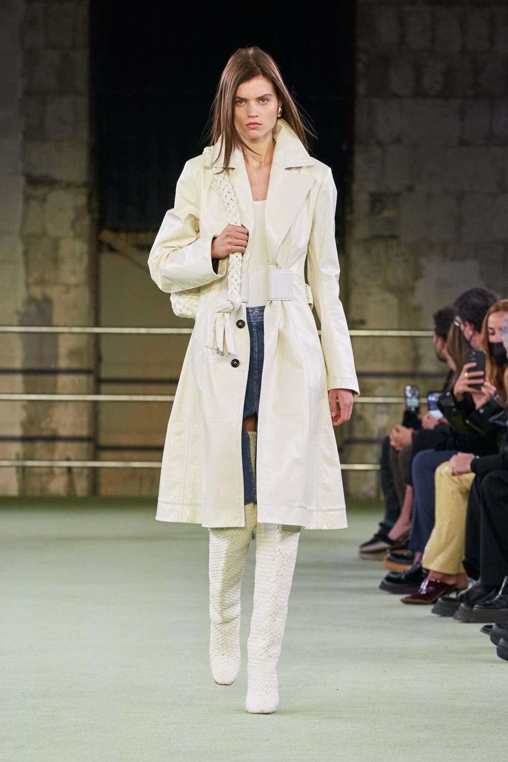 Bottega Veneta 2022-2023 秋冬米兰 Runway 杂志
