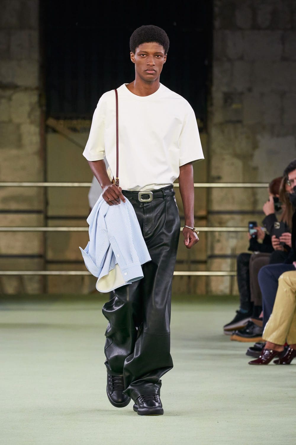 Bottega Veneta 2022-2023 秋冬米兰 Runway 杂志
