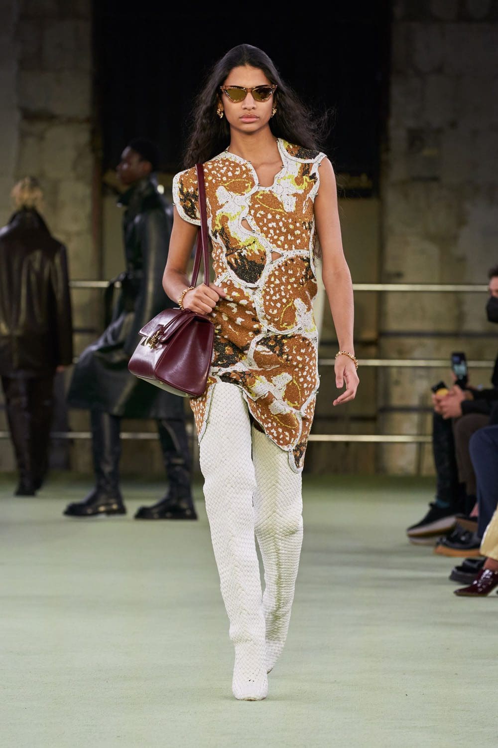 Bottega Veneta 2022-2023 秋冬米兰 Runway 杂志